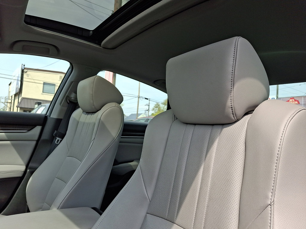 Used 2018 Honda Accord EX-L image 23