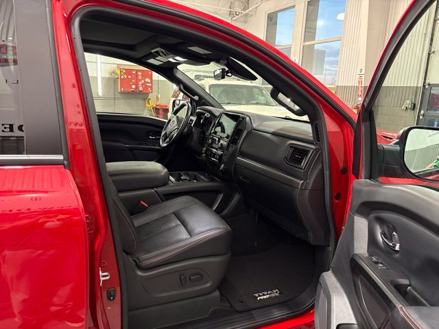 Used 2024 Nissan Titan PRO-4X w/ Pro-4x Convenience Package AWD/4WD image 17