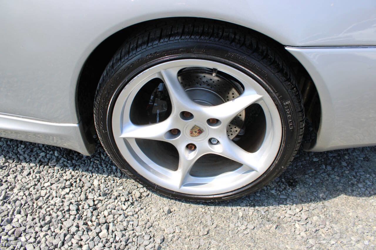 Used 2004 Porsche 911 Carrera image 30