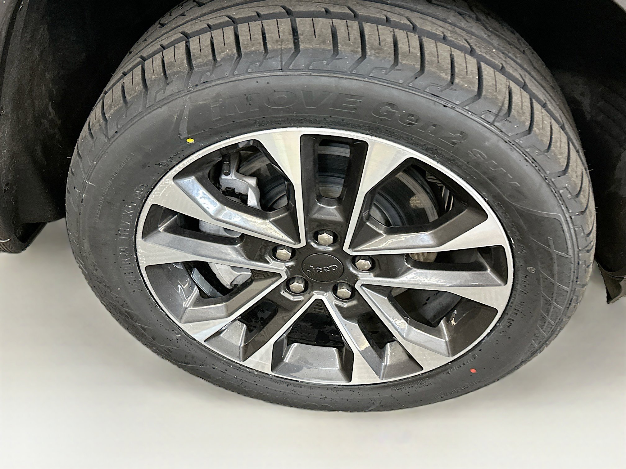 Used 2022 Jeep Grand Cherokee Overland AWD/4WD image 11