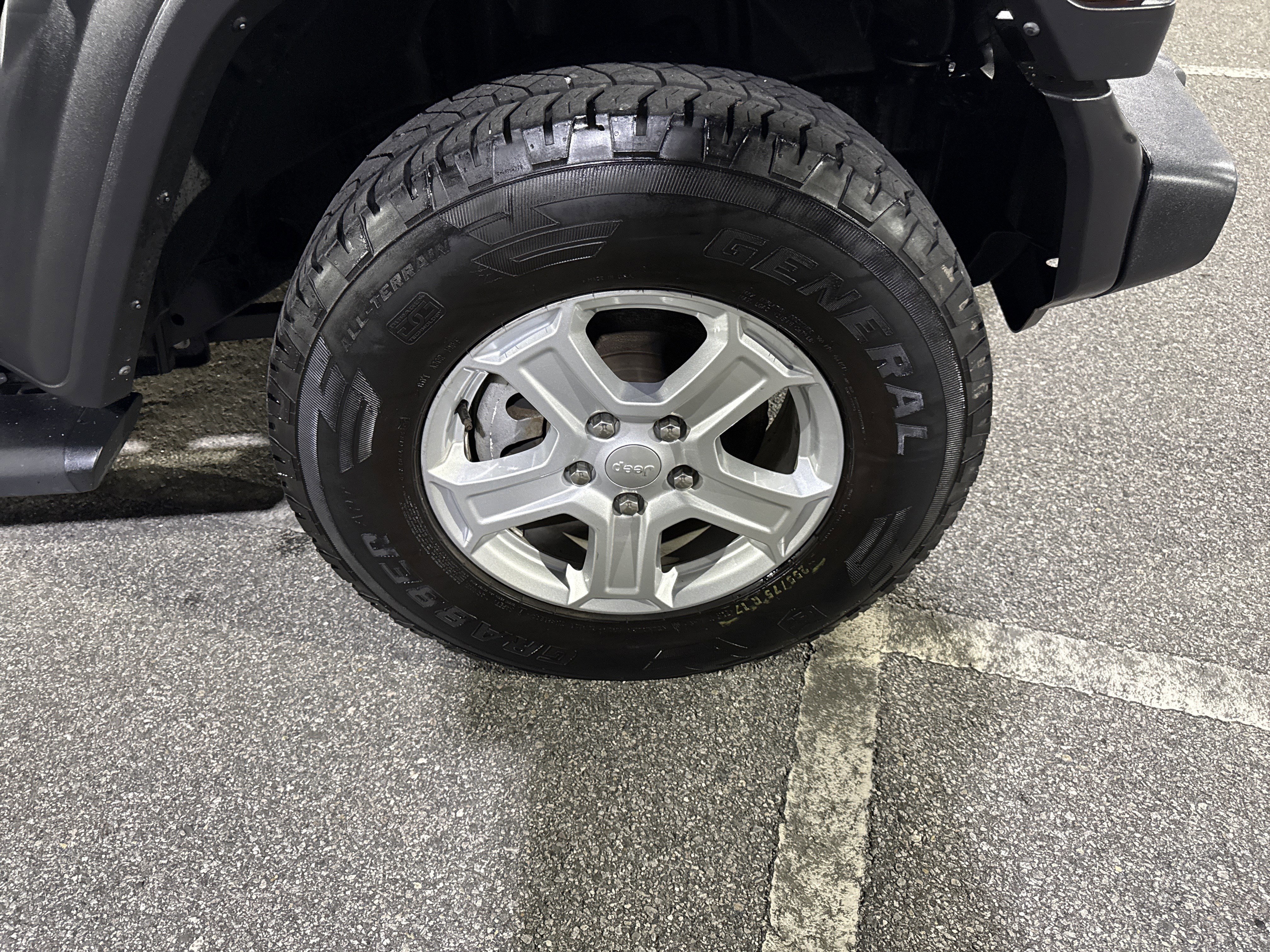 Used 2022 Jeep Wrangler Unlimited Sport w/ Sun And Sound Package image 16