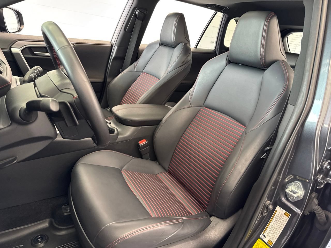Used 2024 Toyota RAV4 XSE AWD/4WD image 16