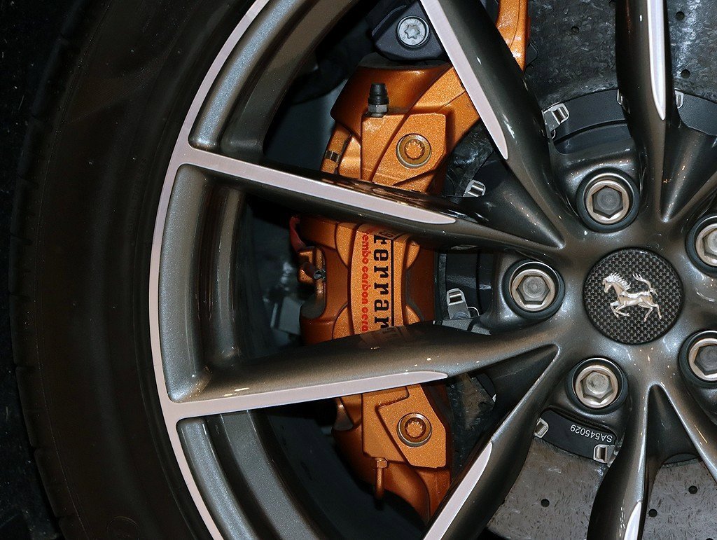 Certified 2021 Ferrari 812 GTS image 73