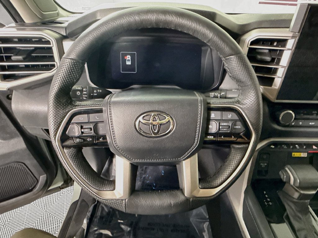 Used 2024 Toyota Tundra Limited AWD/4WD image 18