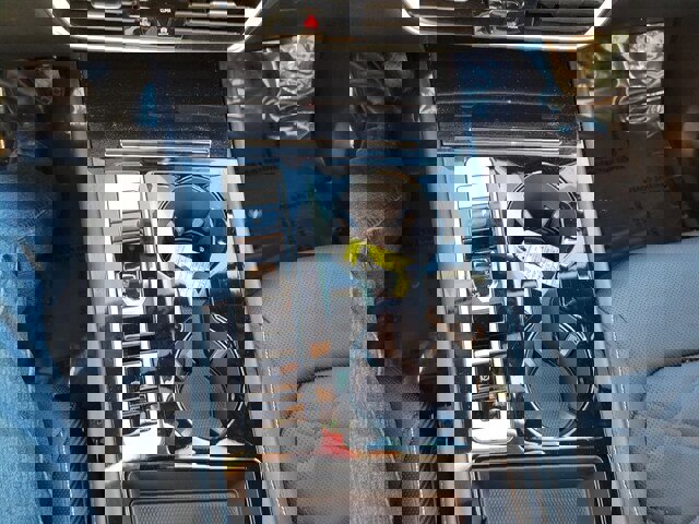 Used 2025 Volkswagen Atlas Cross Sport SE image 14