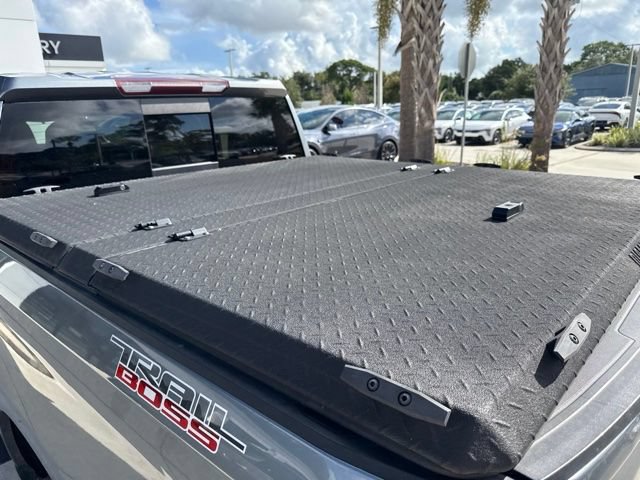 Used 2021 Chevrolet Silverado 1500 LT Trail Boss w/ Convenience Package II AWD/4WD image 7