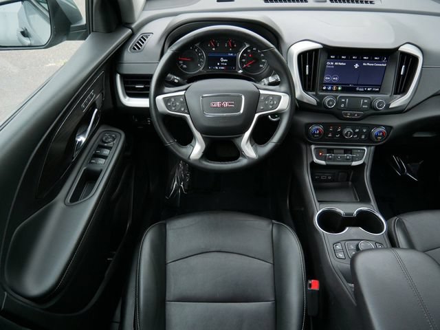 Used 2024 GMC Terrain SLT AWD/4WD image 12