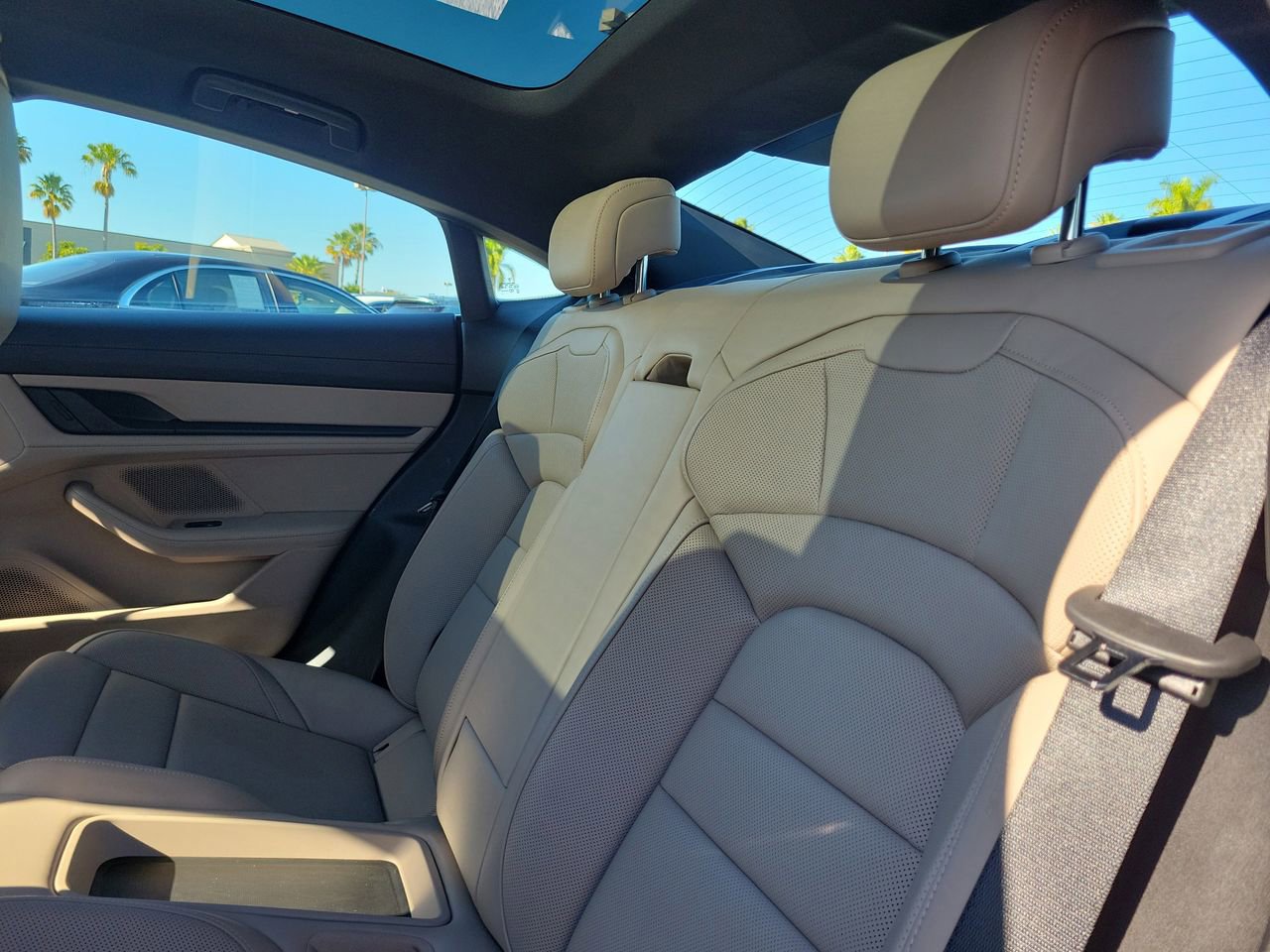 Used 2023 Porsche Taycan 4S image 13