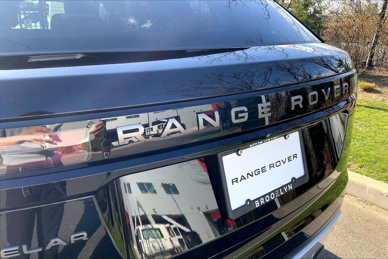 Used 2026 Land Rover Range Rover Velar S AWD/4WD image 9