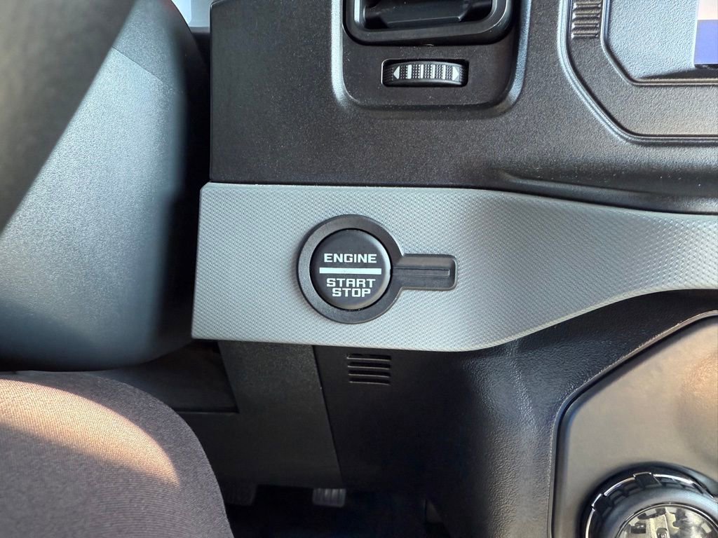 Used 2022 Ford Bronco Black Diamond image 25