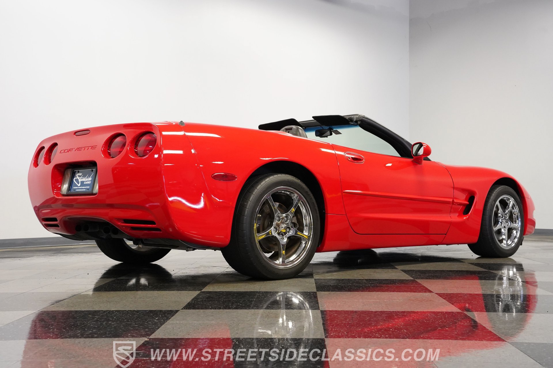Used 1999 Chevrolet Corvette Convertible w/ Memory Pkg RWD image 28
