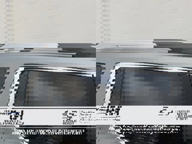 Used 2023 GMC Acadia SLE w/ Driver Convenience Package image 11