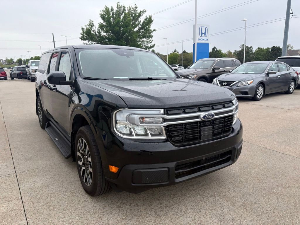 Used 2024 Ford Maverick Lariat FWD image 3