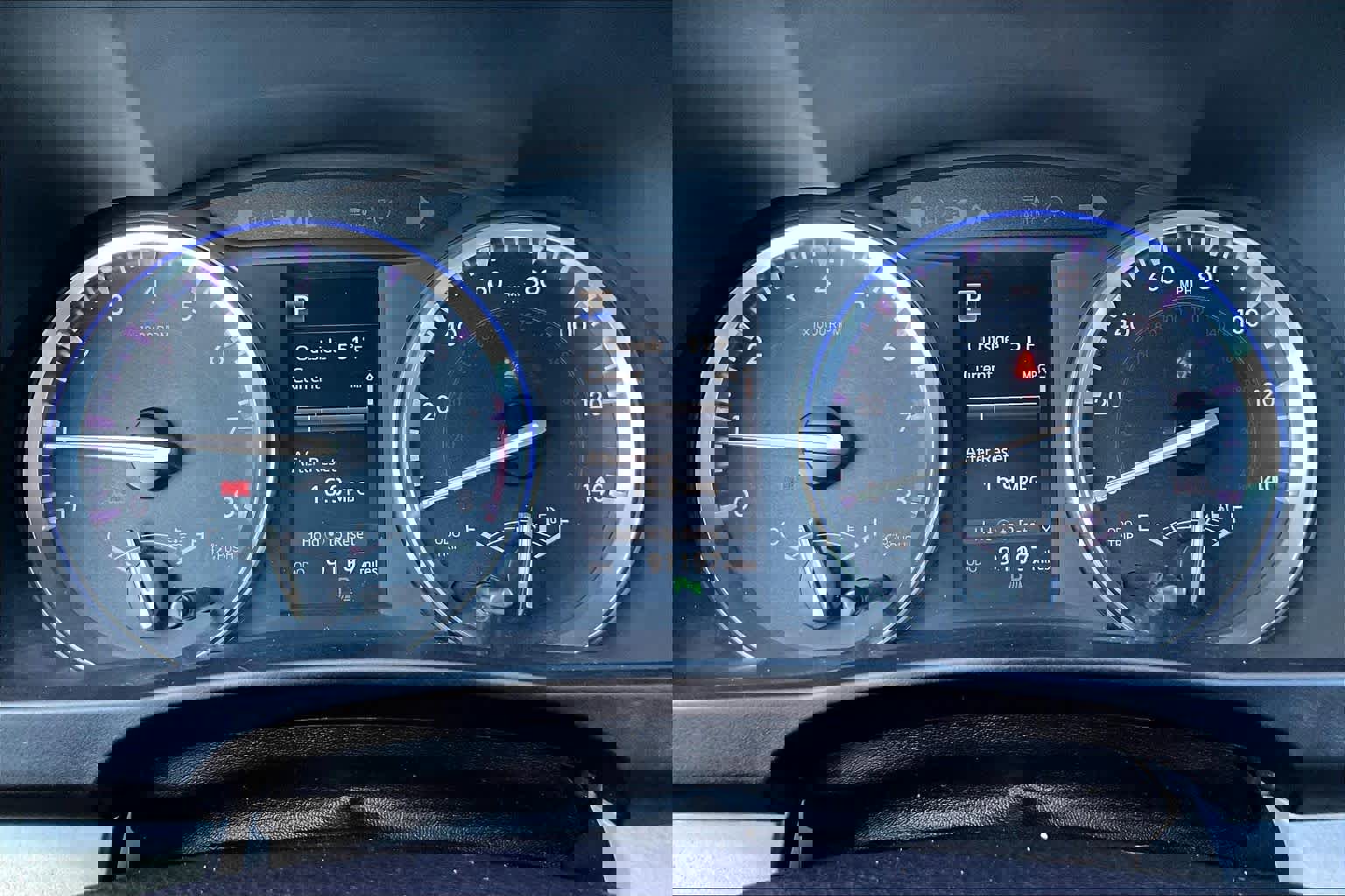 Used 2017 Toyota Highlander Limited Platinum image 25