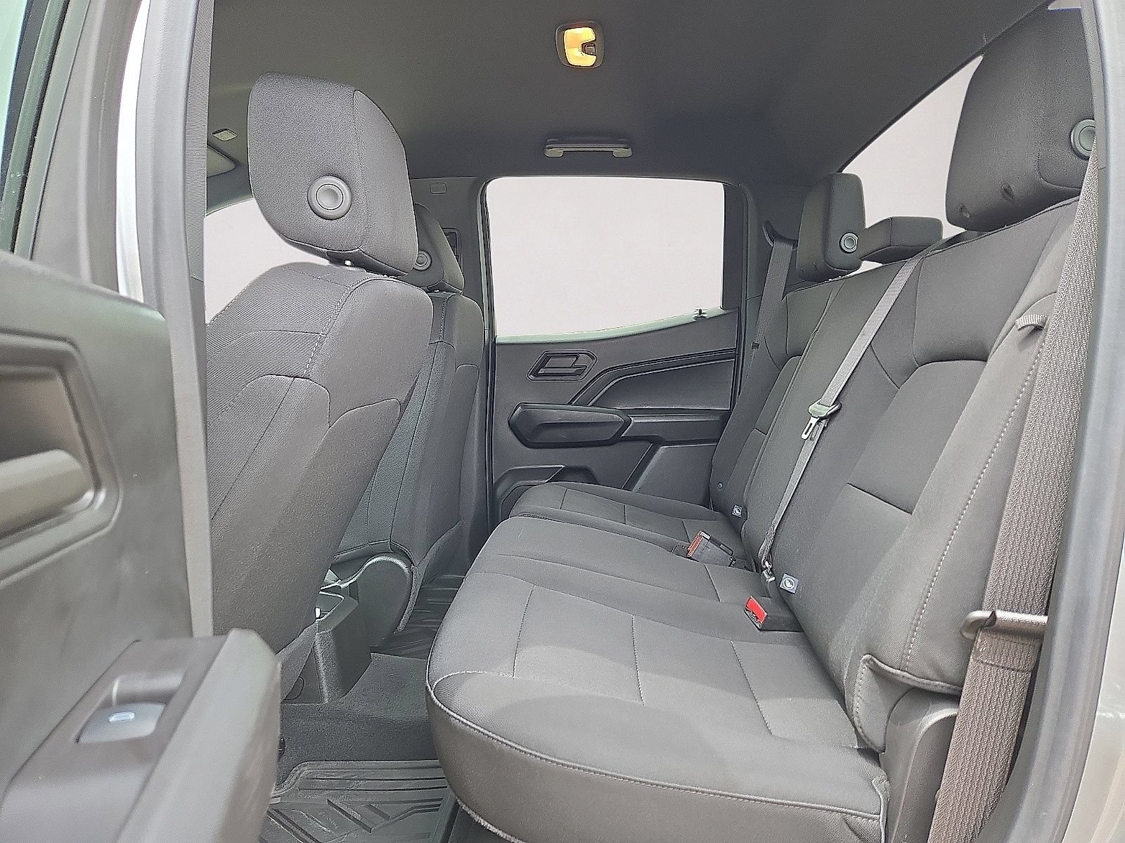 Used 2024 Chevrolet Colorado W/T RWD image 13