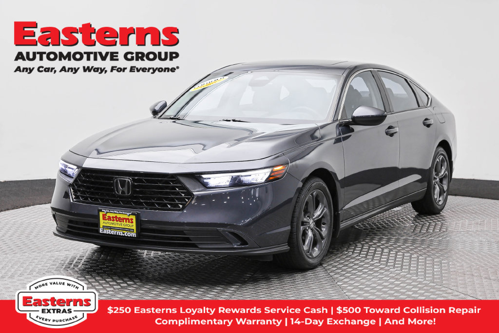 Used 2023 Honda Accord EX image 1