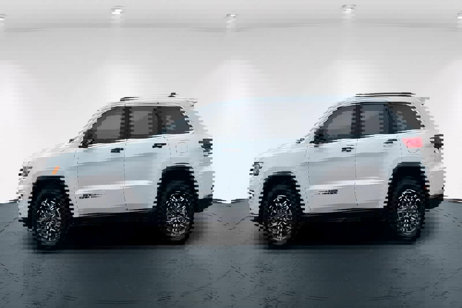 Used 2022 Jeep Grand Cherokee Limited image 9