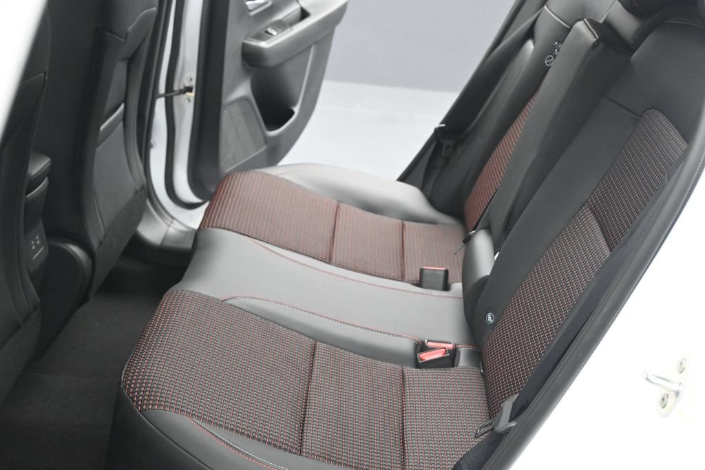 New 2026 Nissan Kicks SR w/ Cold Weather Package AWD/4WD image 19