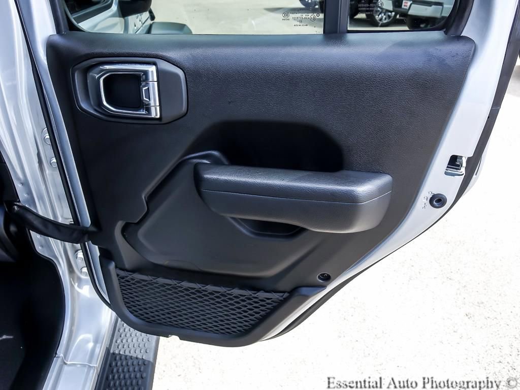 Used 2023 Jeep Wrangler Unlimited w/ Cold Weather Group AWD/4WD image 20