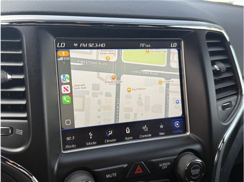 Used 2018 Jeep Grand Cherokee Altitude image 52