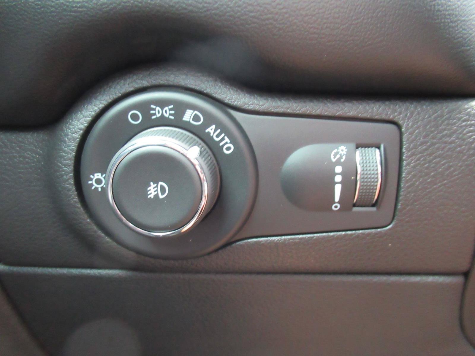 Used 2023 Dodge Durango SRT AWD/4WD image 24
