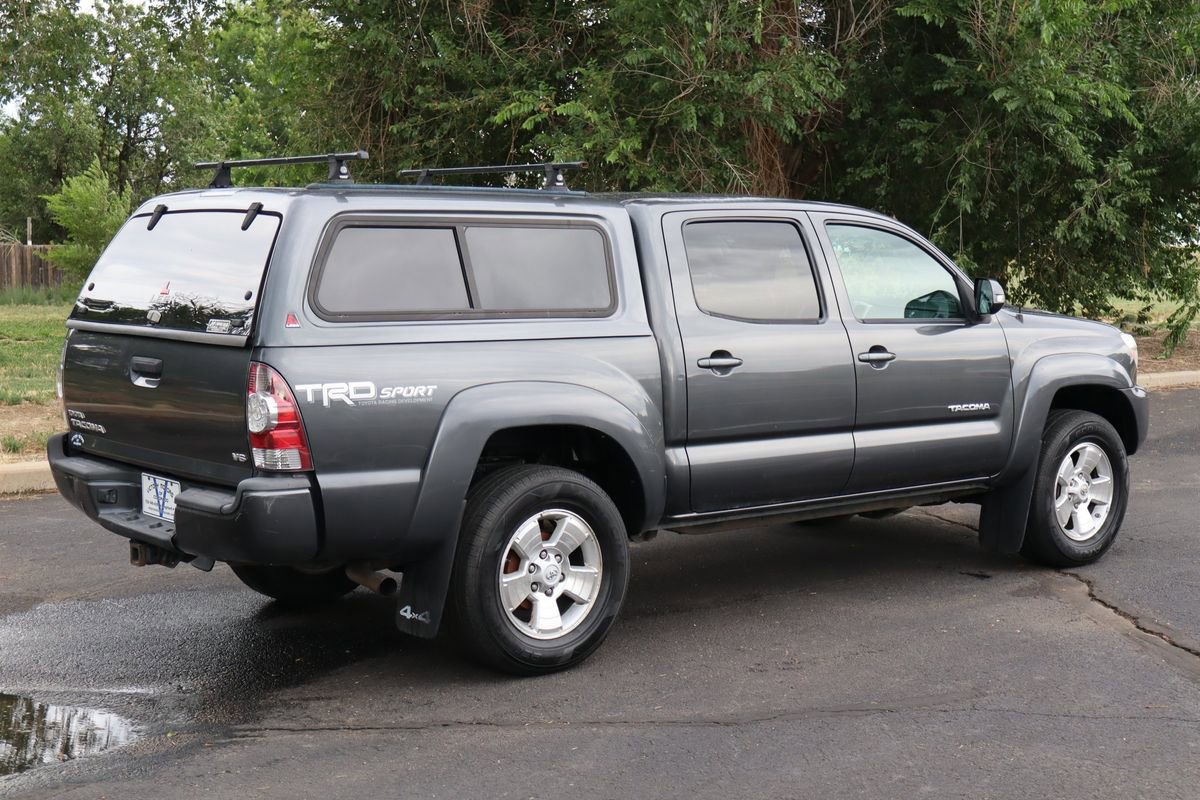 Used 2014 Toyota Tacoma V6 image 4