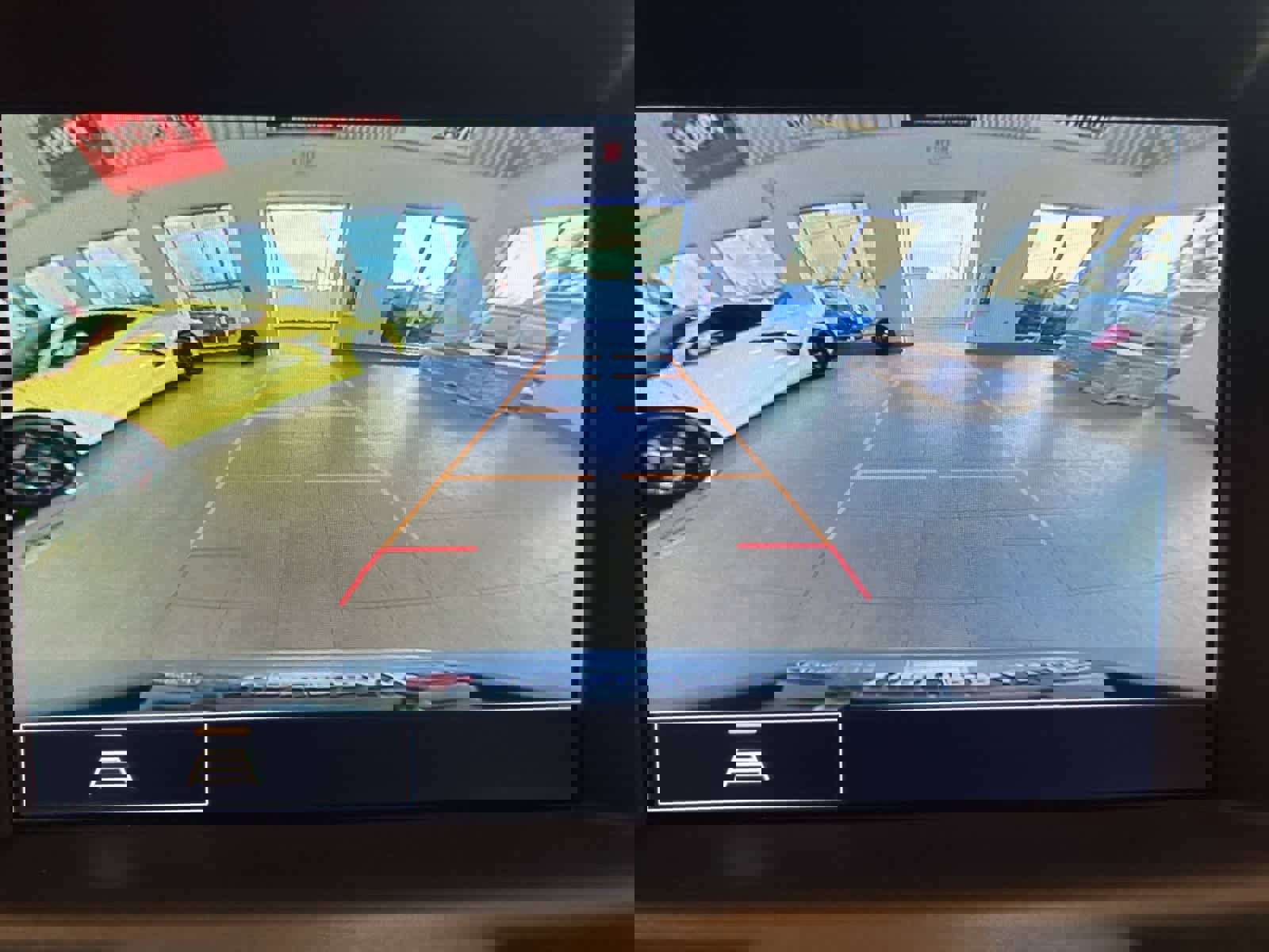 Used 2023 GMC Terrain SLE w/ Driver Convenience Package image 22