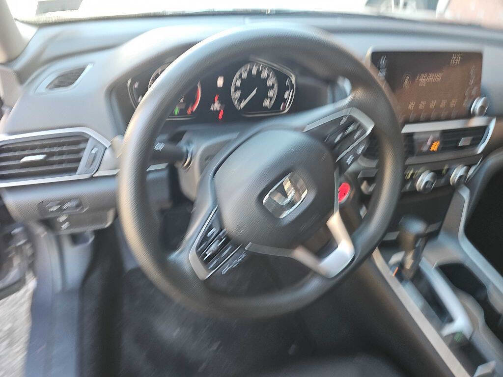 Used 2018 Honda Accord LX image 13