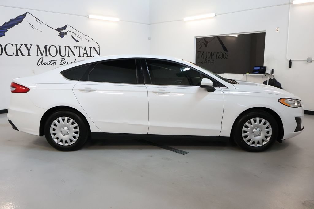 Used 2020 Ford Fusion S FWD image 8