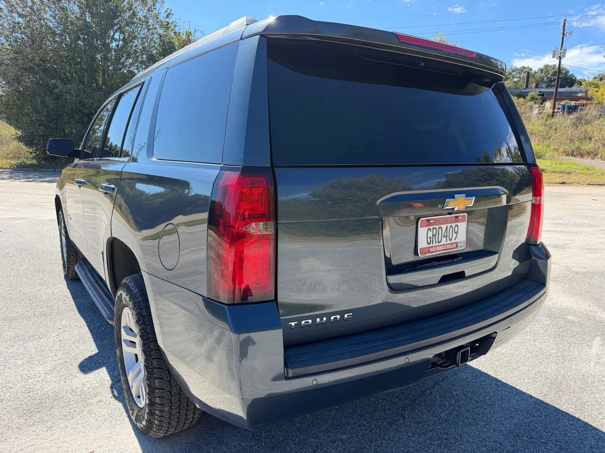 Used 2019 Chevrolet Tahoe LS RWD image 3