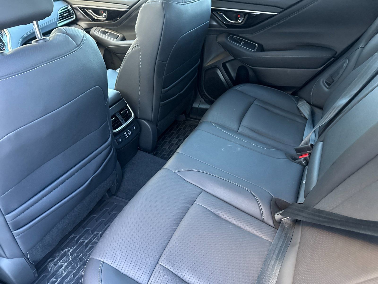 Used 2023 Subaru Outback Limited XT image 12