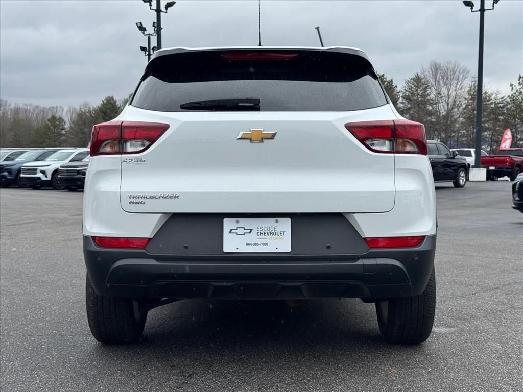 Used 2024 Chevrolet TrailBlazer LS w/ LS Convenience Package image 4