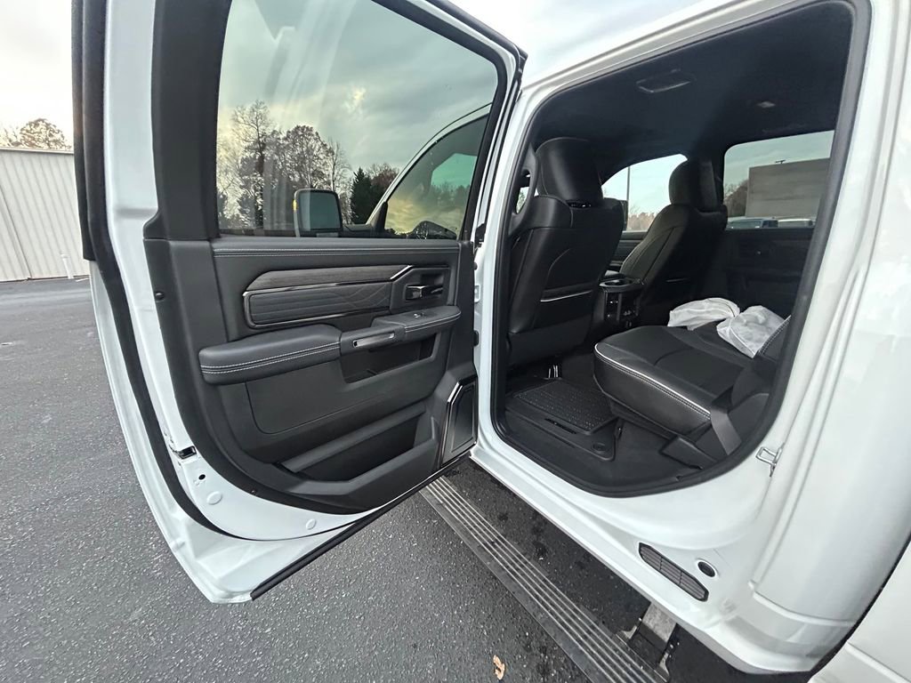 New 2026 RAM 3500 Limited image 16