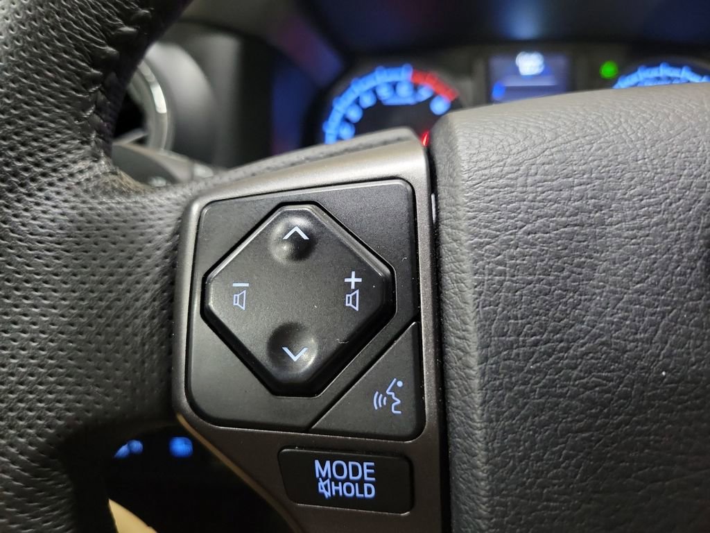Used 2023 Toyota Tacoma TRD Pro AWD/4WD image 15