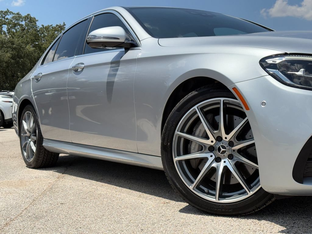 Used 2022 Mercedes-Benz E 350 Sedan image 2