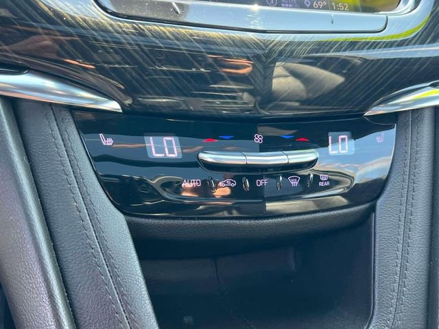 Used 2020 Cadillac XT6 Premium Luxury image 31