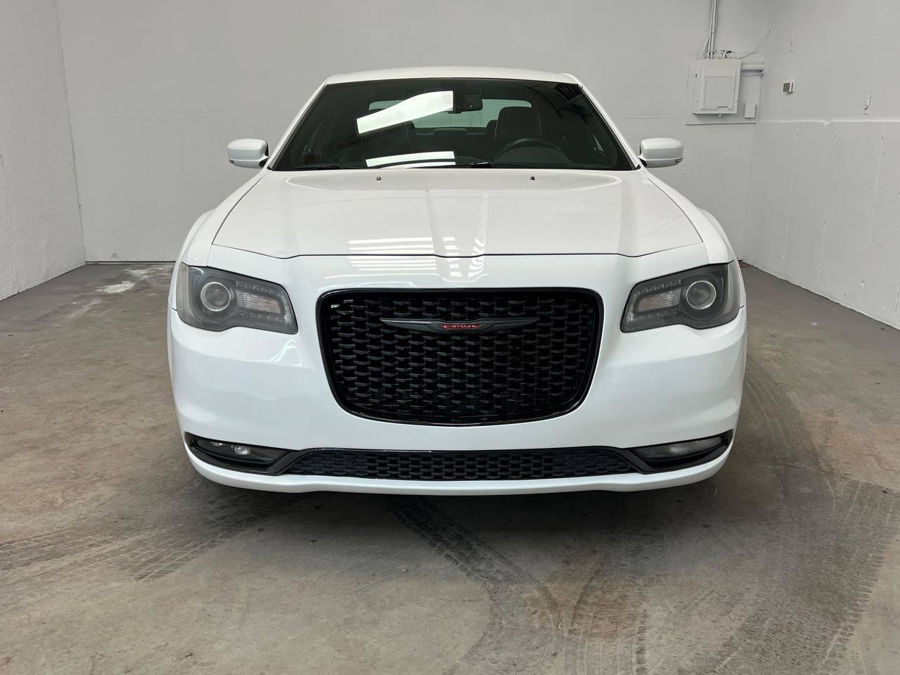 Used 2021 Chrysler 300 S RWD image 2
