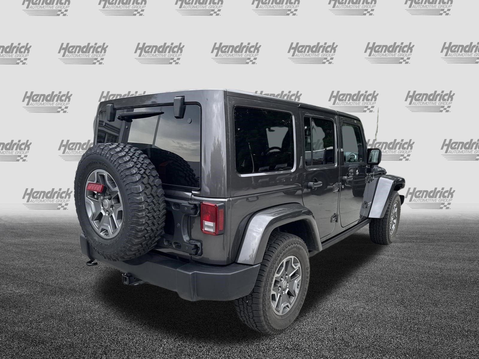 Used 2018 Jeep Wrangler Unlimited Rubicon w/ Dual Top Group AWD/4WD image 9