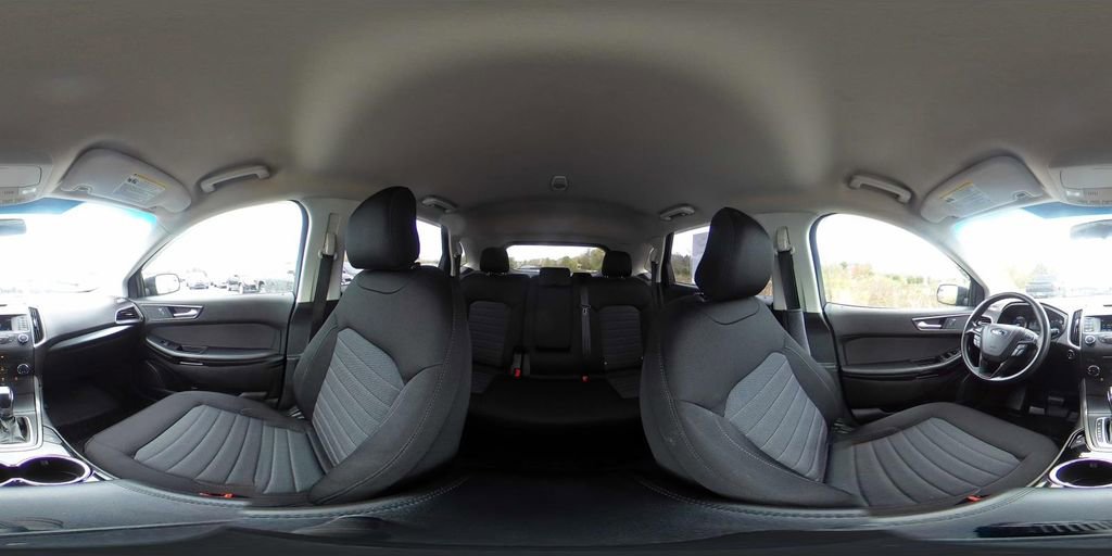 Used 2018 Ford Edge SE image 26