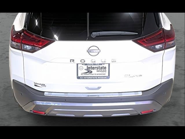 Used 2023 Nissan Rogue SL AWD/4WD image 12