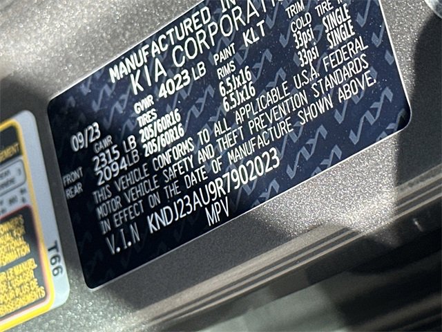 Used 2024 Kia Soul LX w/ Option Group 015 image 21