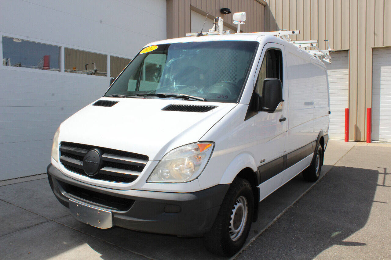 Used 2012 Mercedes-Benz Sprinter 2500 image 2