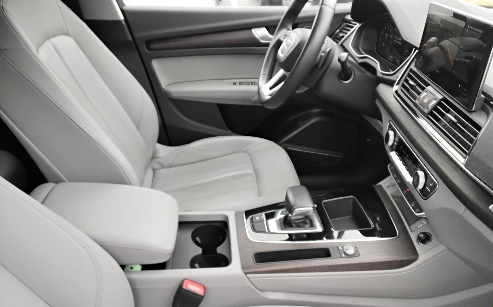 Used 2023 Audi Q5 2.0T Premium Plus w/ Premium Plus Package image 25