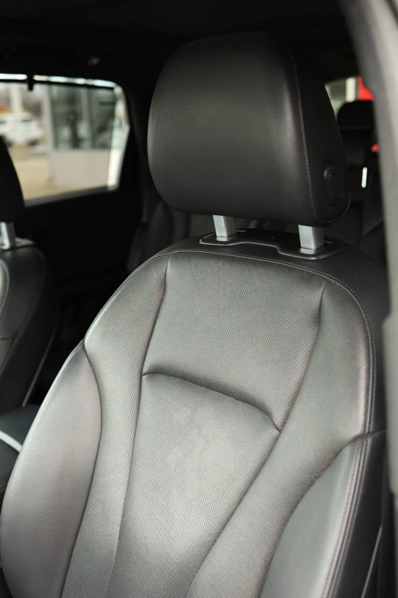 Used 2017 Audi Q7 3.0T Premium Plus w/ Premium Plus Package image 17