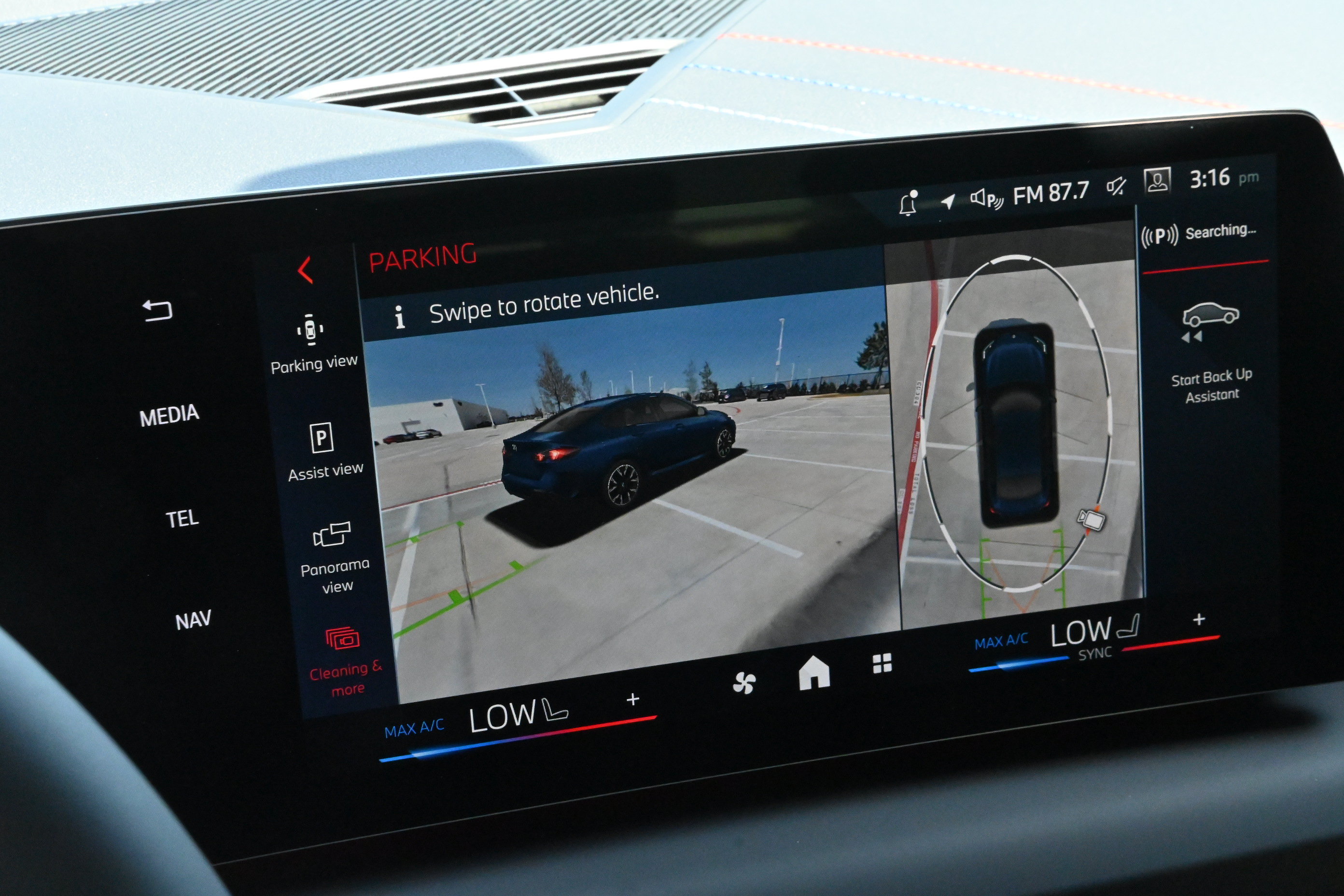 New 2026 BMW 228i w/ Technology Package FWD image 28