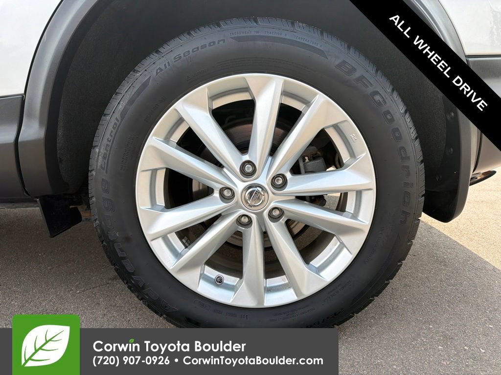 Used 2018 Nissan Rogue Sport S w/ S Appearance Package AWD/4WD image 34