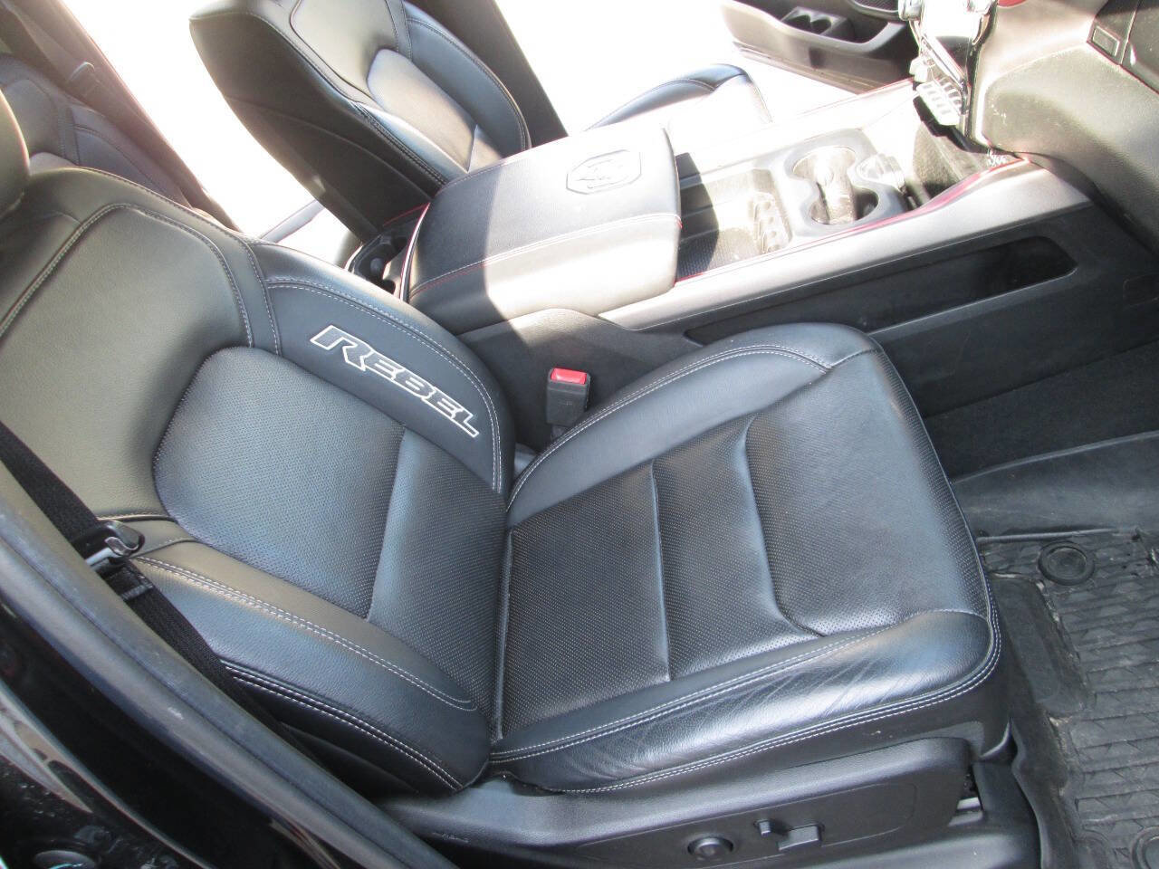 Used 2019 RAM 1500 Rebel w/ Rebel Level 2 Equipment Group AWD/4WD image 29