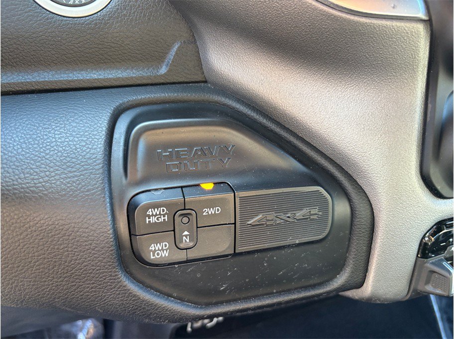 Used 2024 RAM 2500 Big Horn AWD/4WD image 30