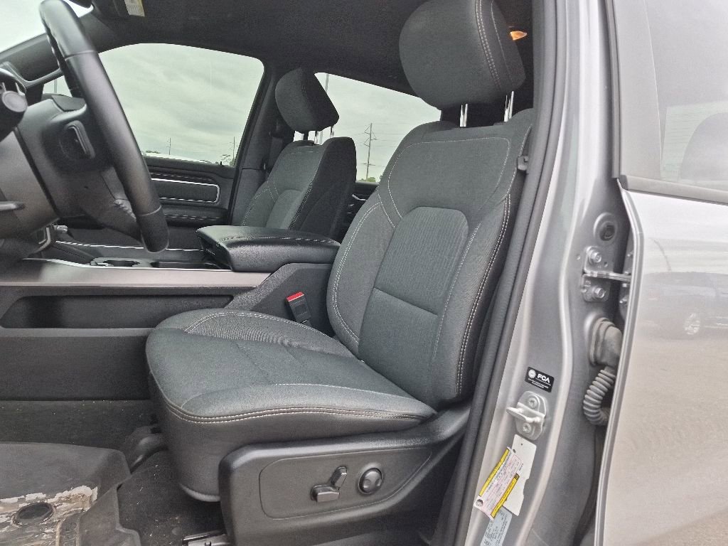 Used 2022 RAM 1500 Big Horn AWD/4WD image 12
