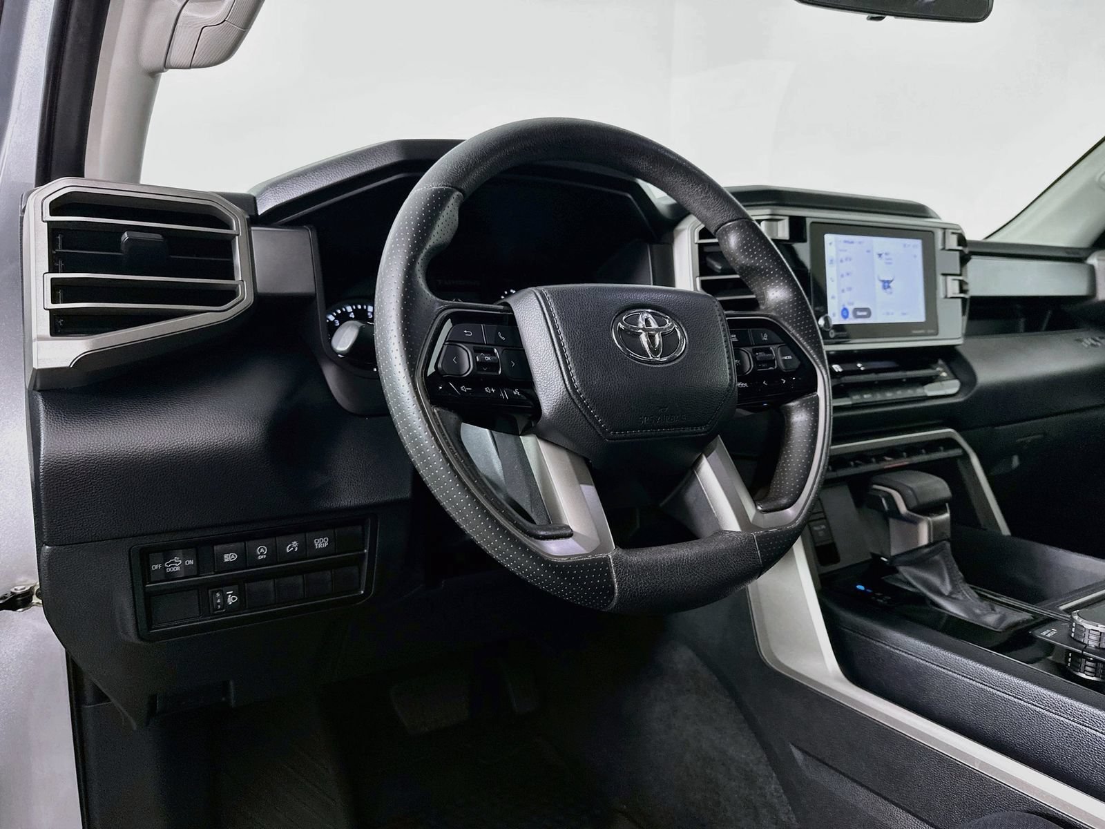 Used 2023 Toyota Tundra SR5 RWD image 9